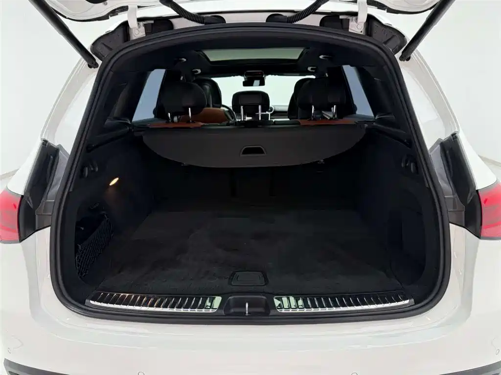 Mercedes-Benz GLC 2023 — фото 14