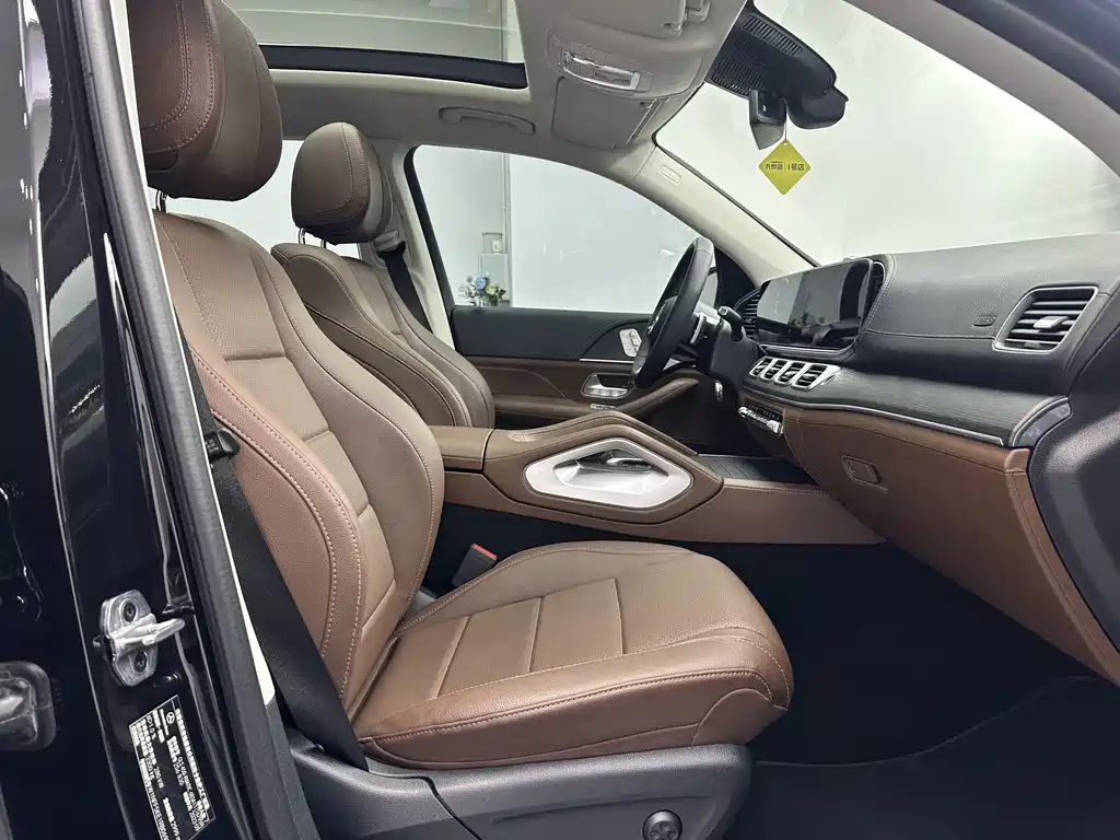 Mercedes-Benz GLS 2024 — фото 13