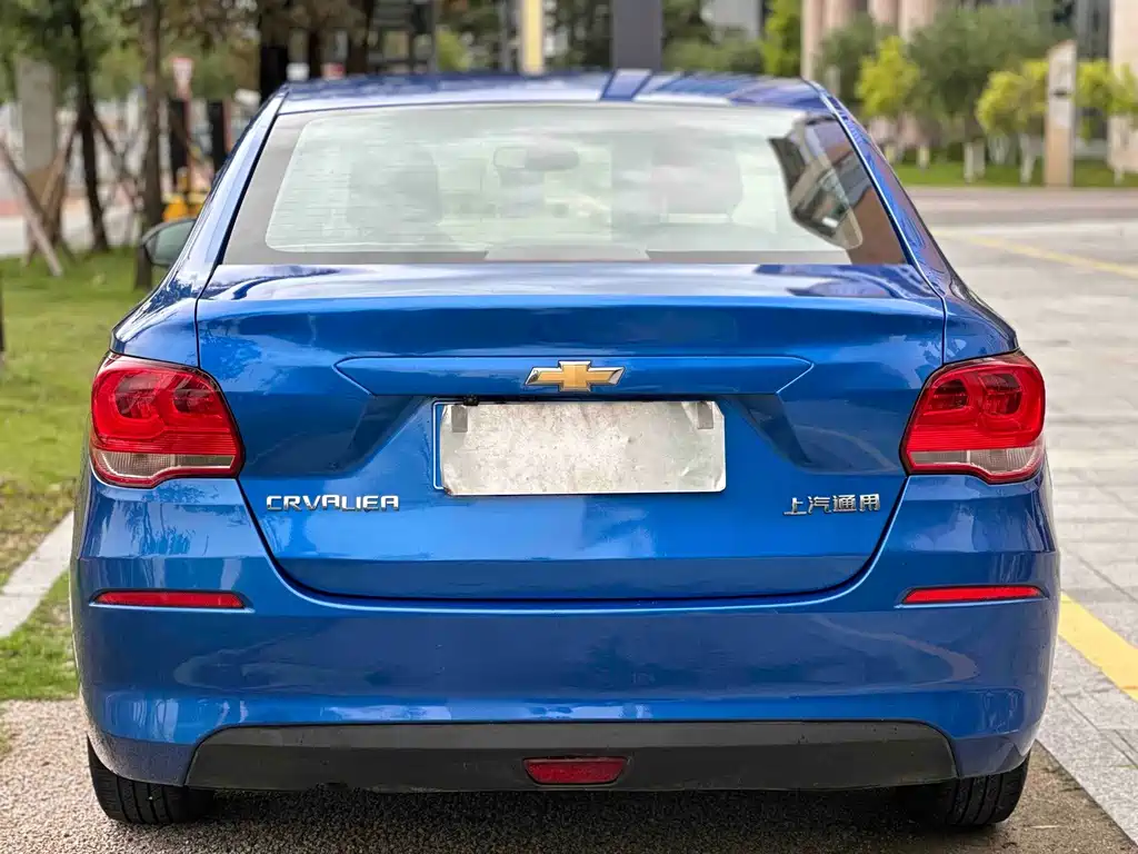 Chevrolet Cavalier 2017 — фото 15