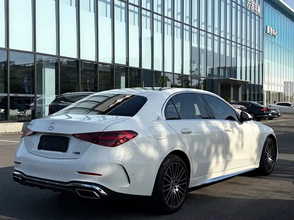 Mercedes-Benz C-Class 2022 — фото 18