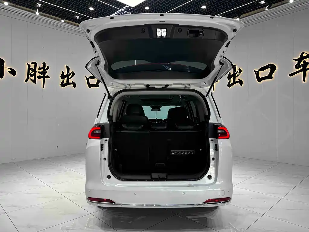 GAC Trumpchi M6 2022 — фото 20
