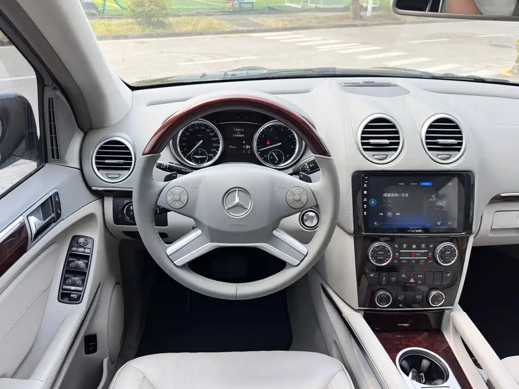 Mercedes-Benz GL-Class 2012 — фото 12