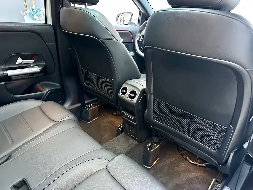 Mercedes-Benz GLA 2023 — фото 11