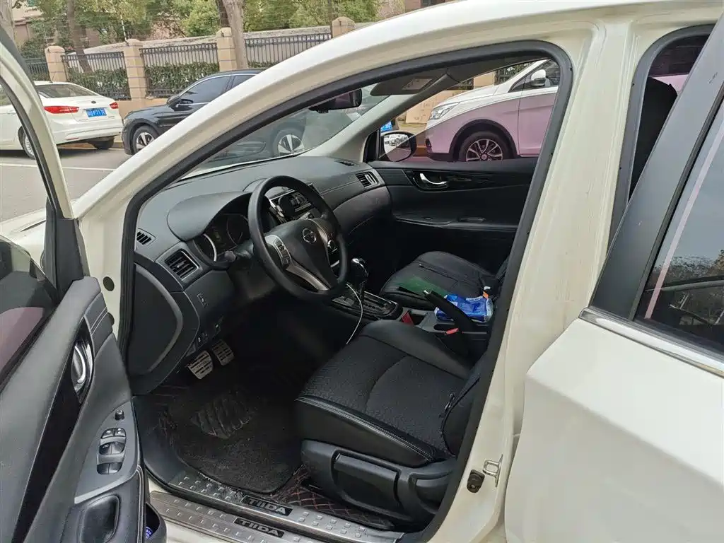 Nissan Tiida 2018 — фото 14
