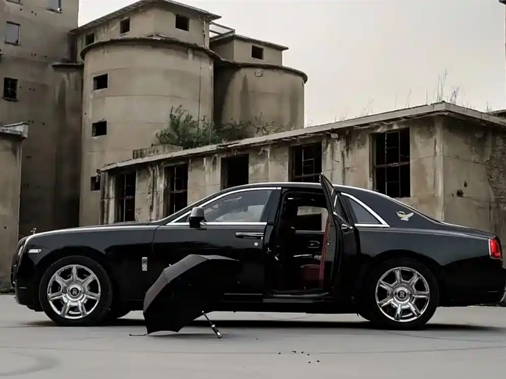 Rolls-Royce Ghost 2014 — фото 6