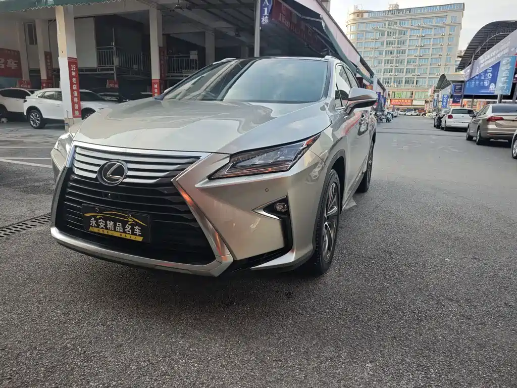 Lexus RX 2019 — фото 1