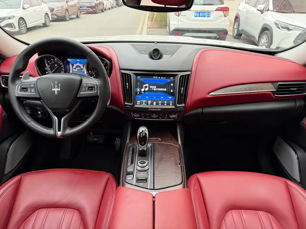 Maserati Levante 2017 — фото 7
