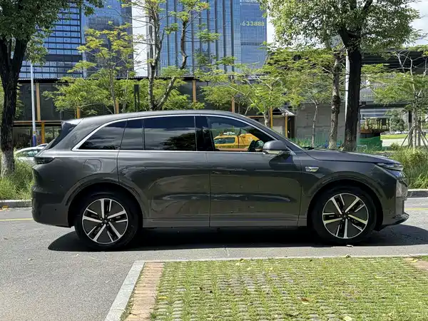 Li Auto L6 2024