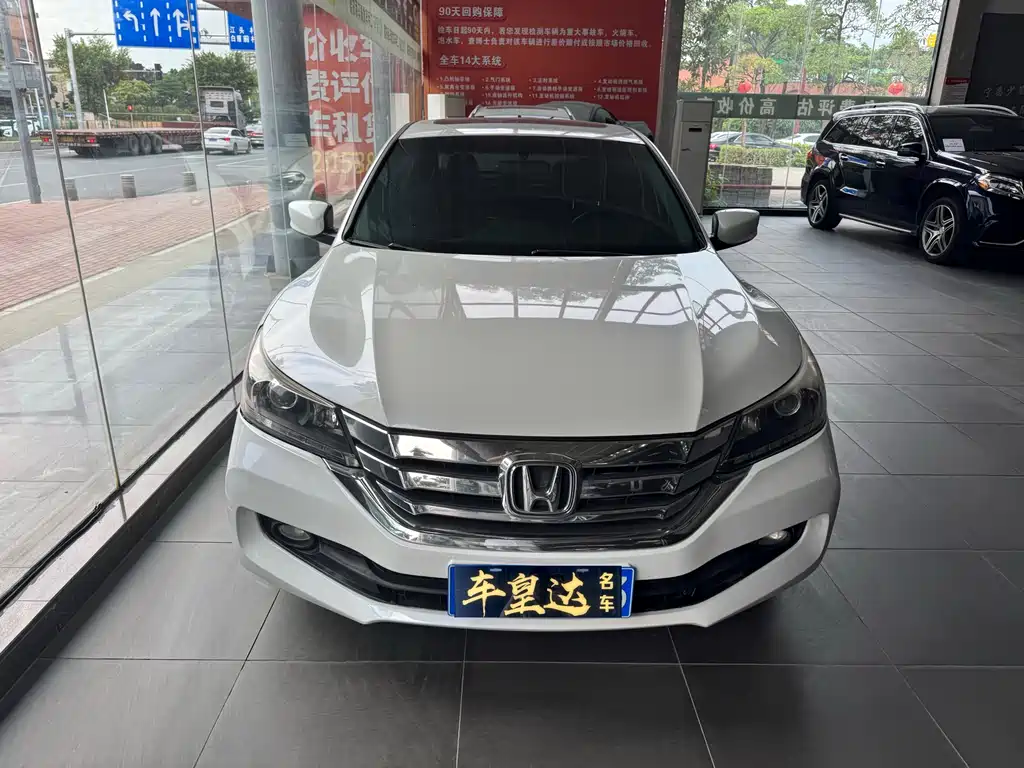 Honda Accord 2015 — фото 2