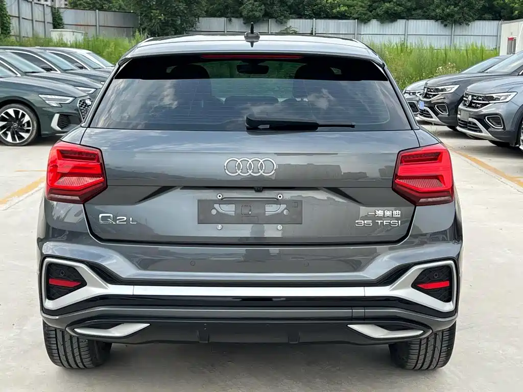 Audi Q2L 2022 — фото 8