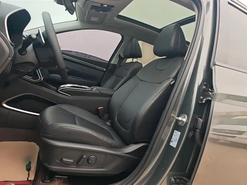 Hyundai Tucson 2023 — фото 15