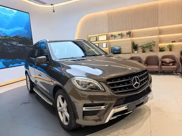 Mercedes-Benz M-Class 2015