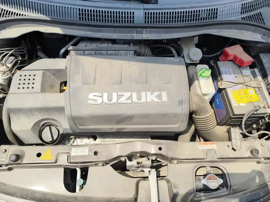 Suzuki Swift 2015 — фото 10