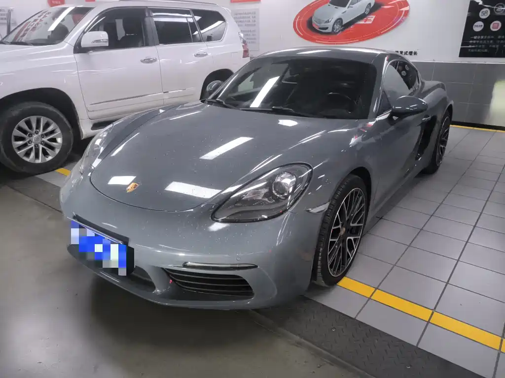 Porsche 718 2016