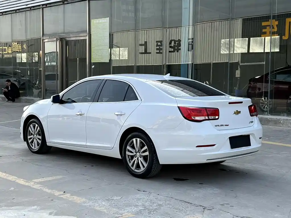 Chevrolet Malibu 2016 — фото 16
