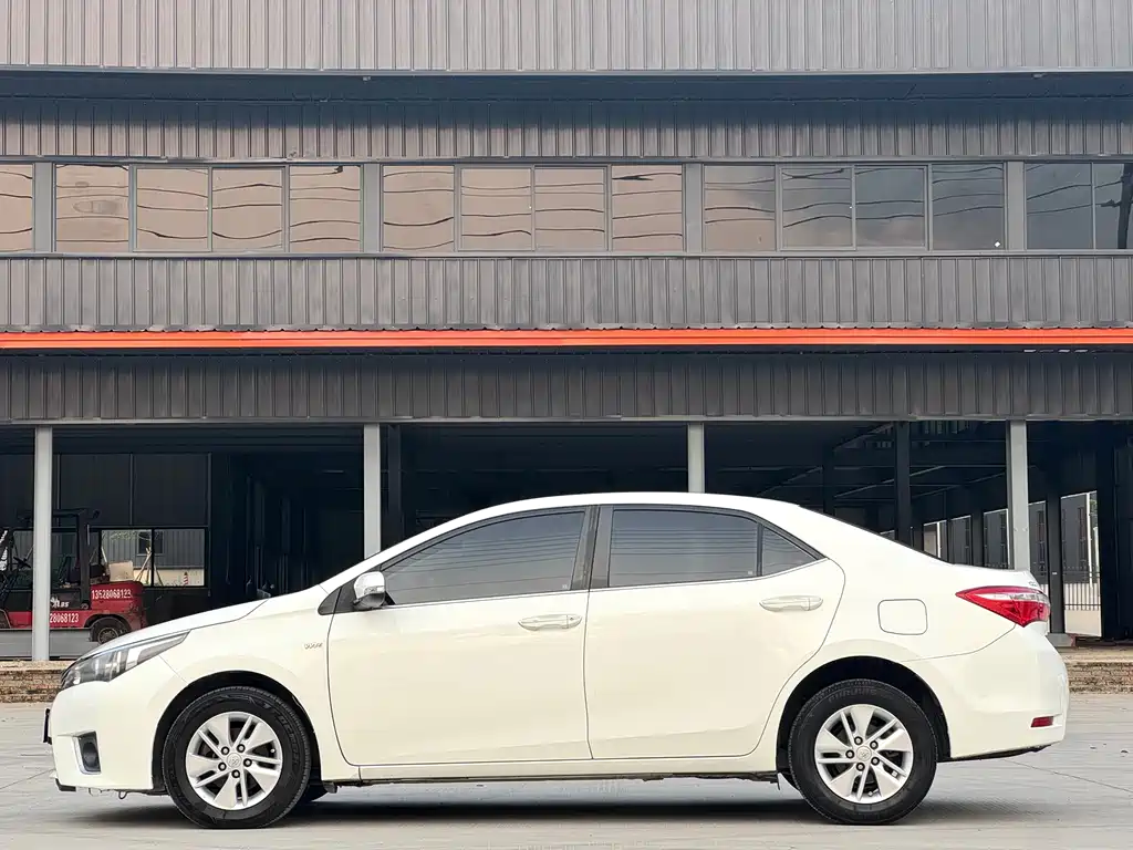 Toyota Corolla 2016 — фото 7