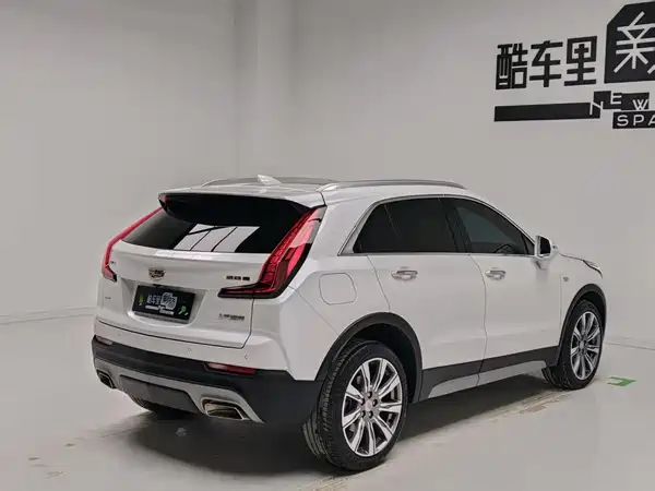 Cadillac XT4 2021