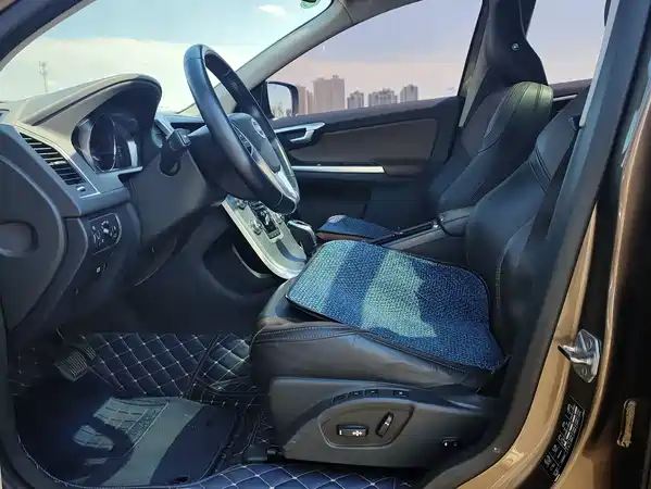 Volvo XC60 2017