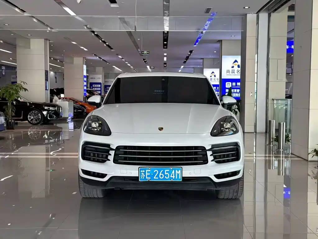Porsche Cayenne 2019 — фото 1