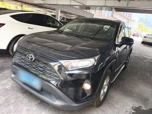 Toyota RAV4 2021