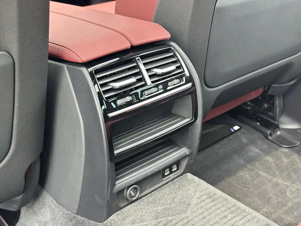 BMW 5 Series 2023 — фото 16