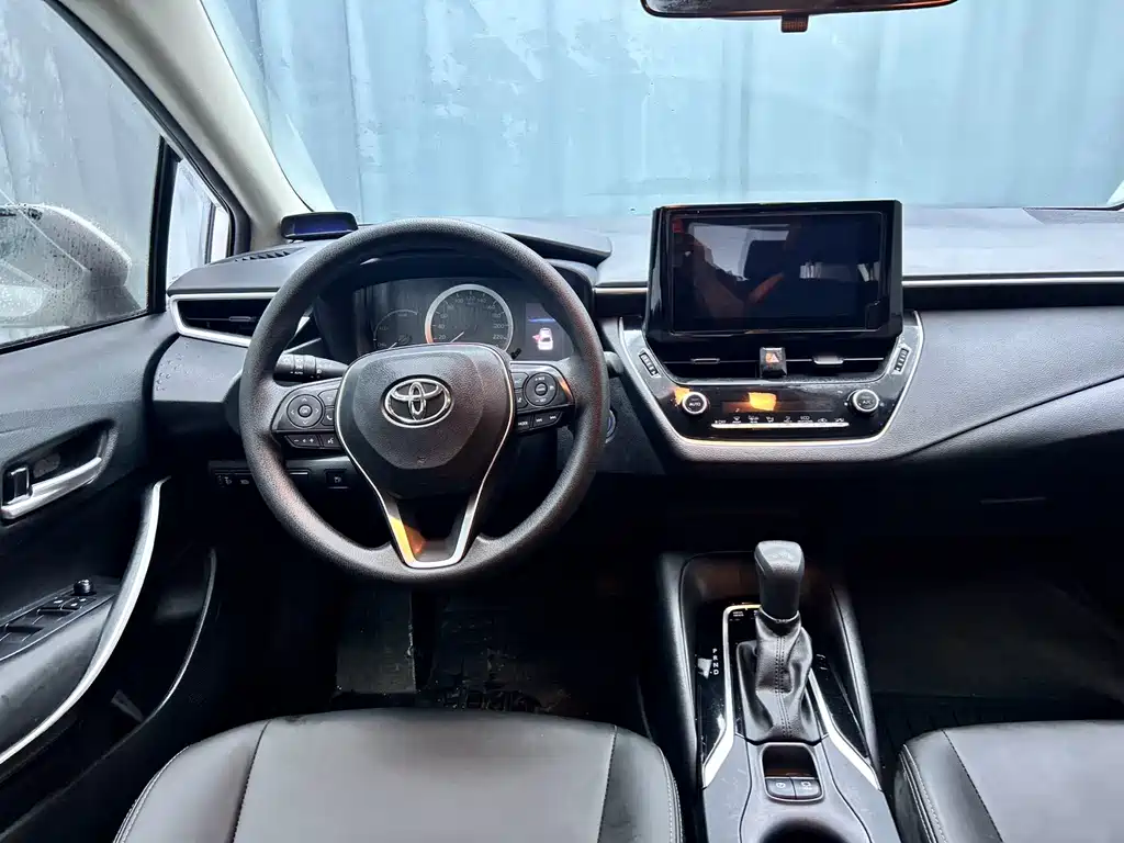 Toyota Corolla 2022 — фото 10