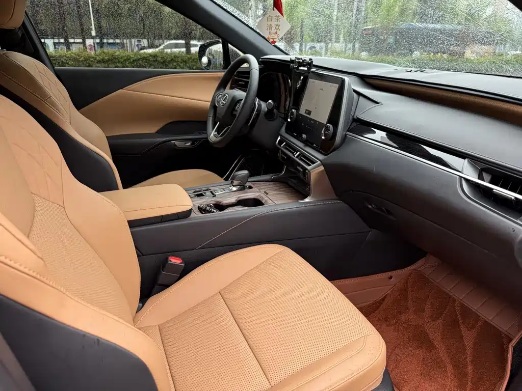 Lexus RX 2025 — фото 12