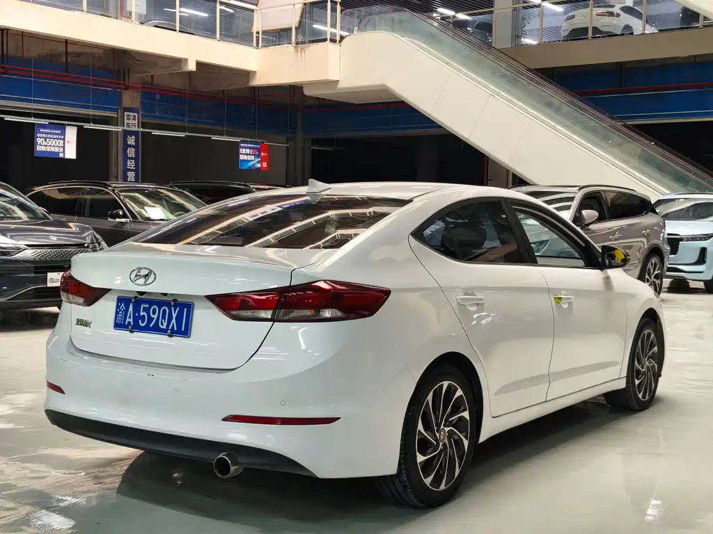 Hyundai Celesta 2016 — фото 7