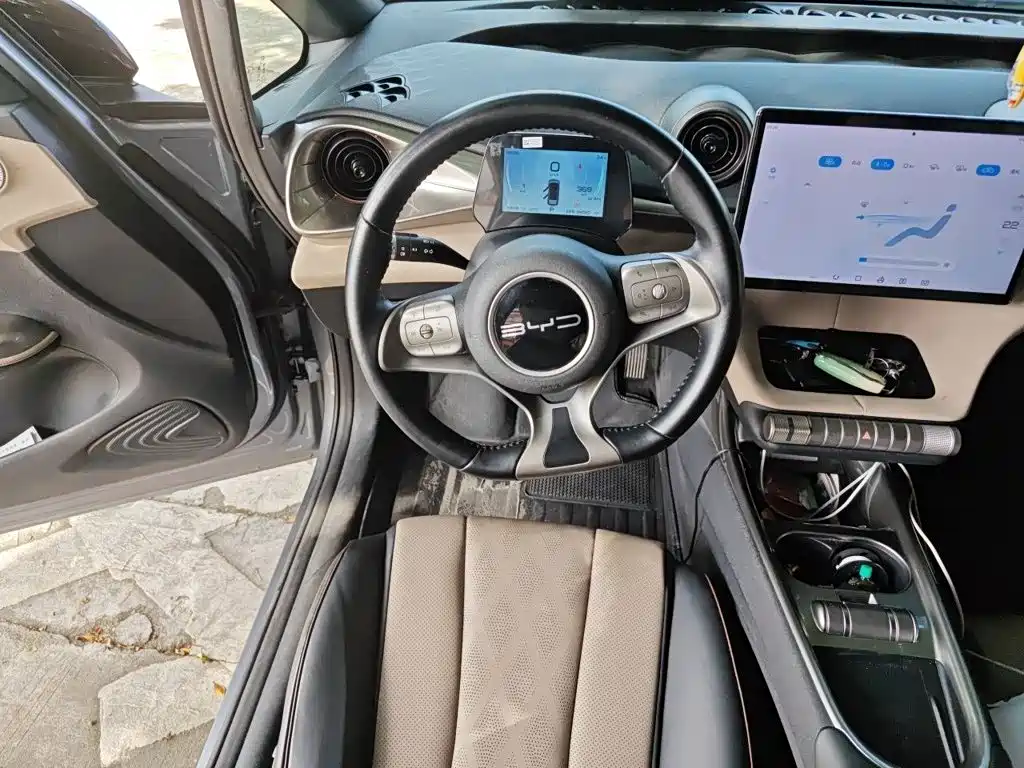 BYD Dolphin 2023 — фото 11
