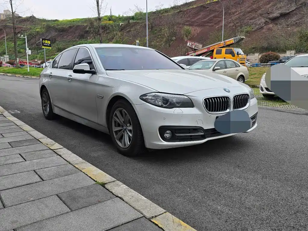 BMW 5 Series 2015 — фото 7