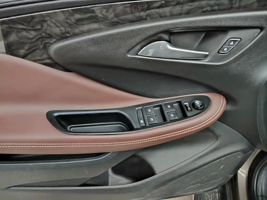 Buick Envision Plus 2015 — фото 11