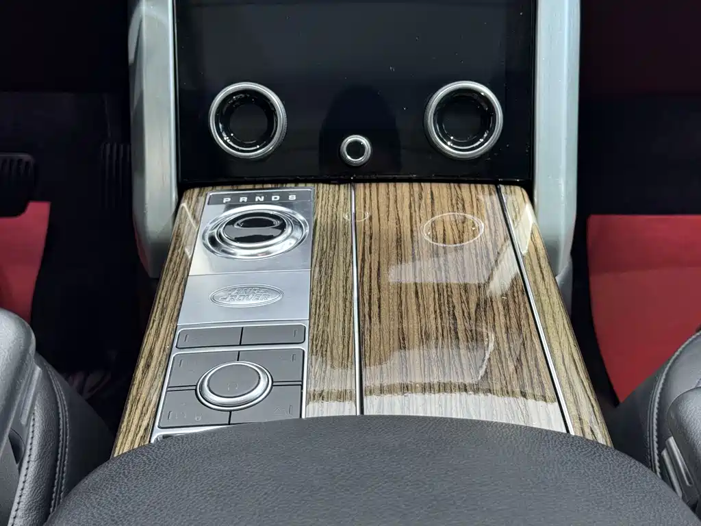 Land Rover Range Rover 2019 — фото 23
