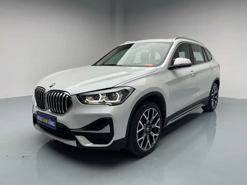 BMW X1 2022 — фото 1