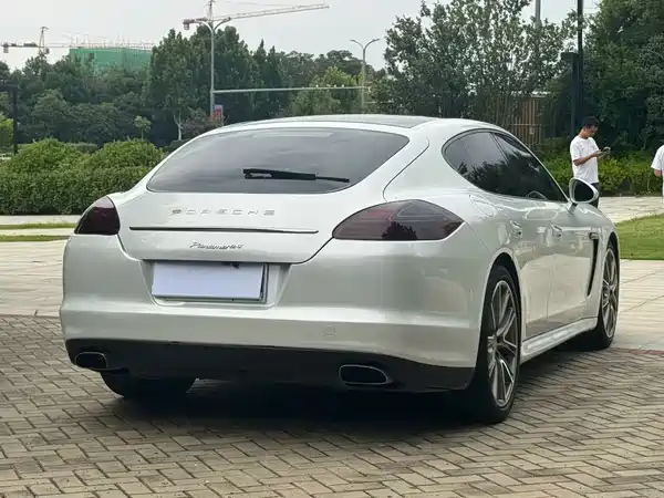 Porsche Panamera 2011