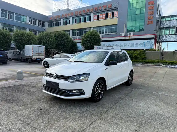 Volkswagen Polo 2015