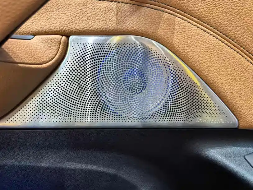 BMW 5 Series 2020 — фото 16