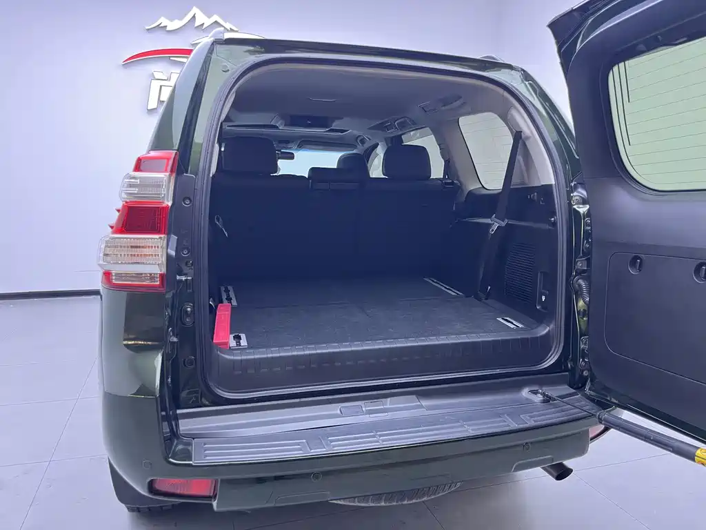 Toyota Prado 2017 — фото 31