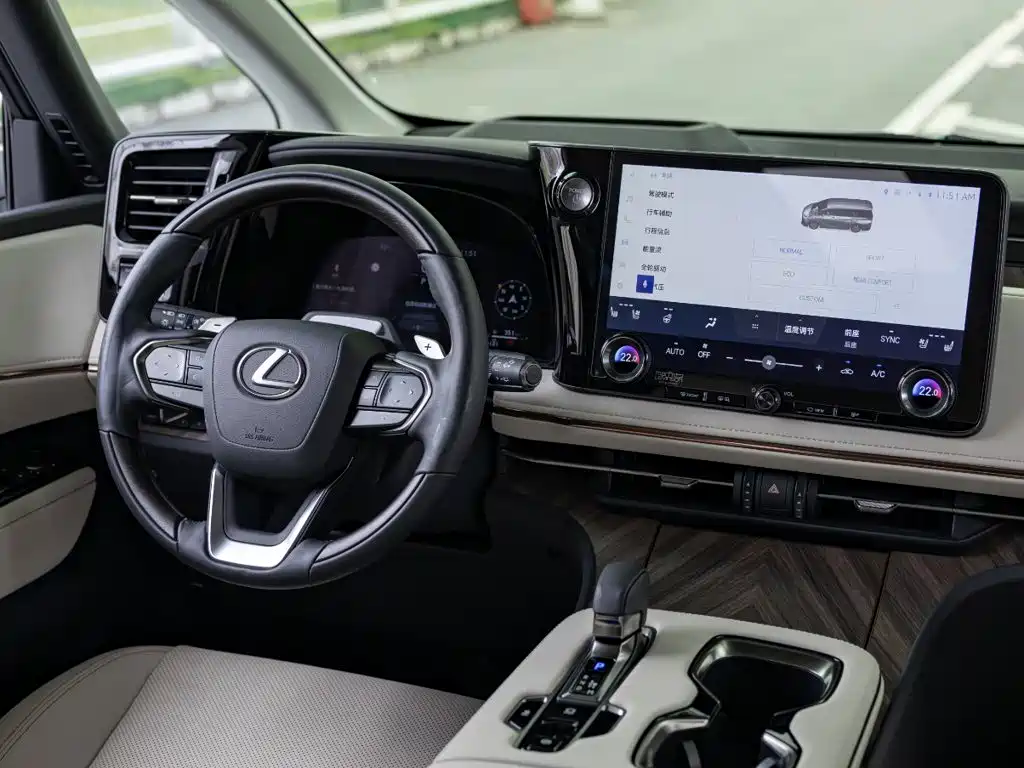 Lexus LM 2026 — фото 11