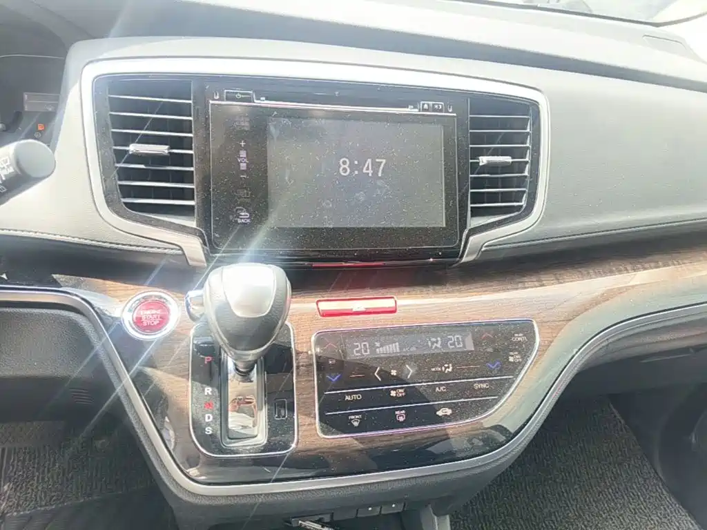 Honda Odyssey 2018 — фото 13
