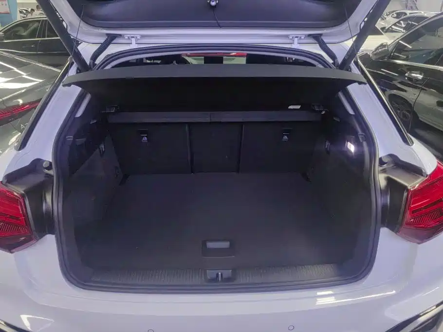 Audi Q2L 2022