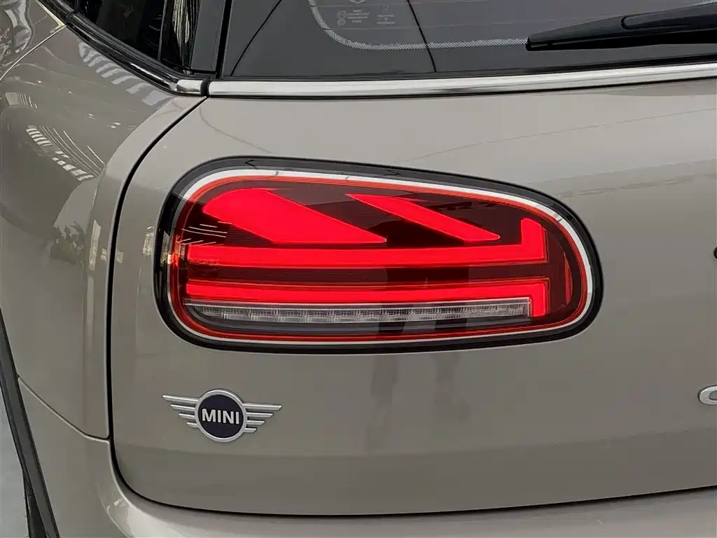 MINI Clubman 2023 — фото 33