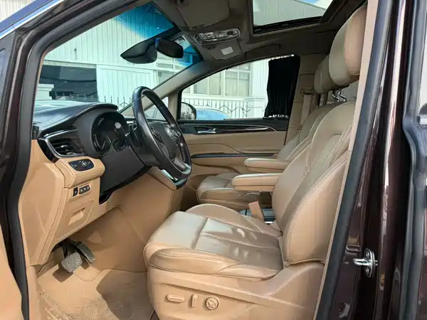 Buick GL8 2017