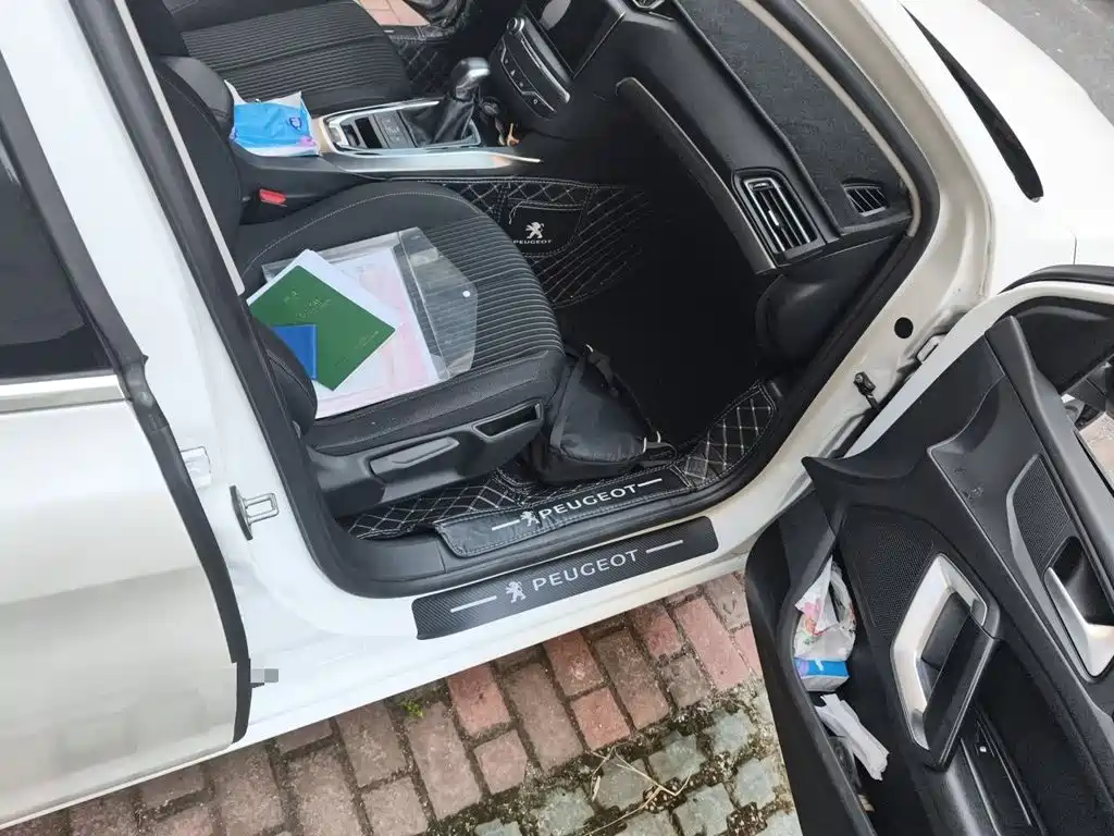 Peugeot 408 2015 — фото 19