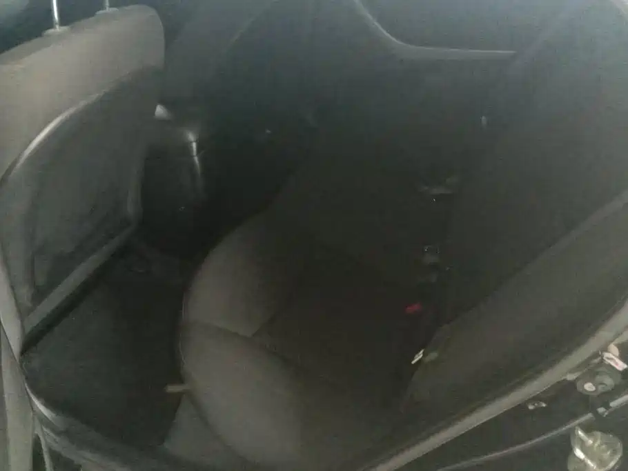 Hyundai Elantra 2015 — фото 11