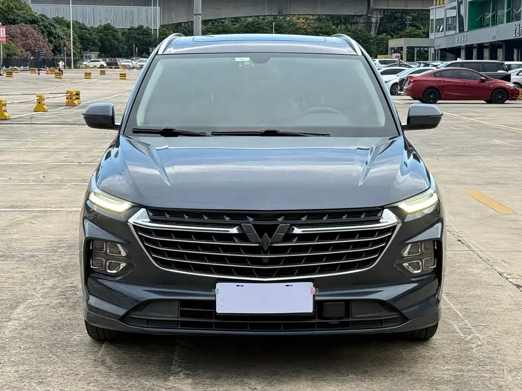 Wuling Victory 2021 — фото 2