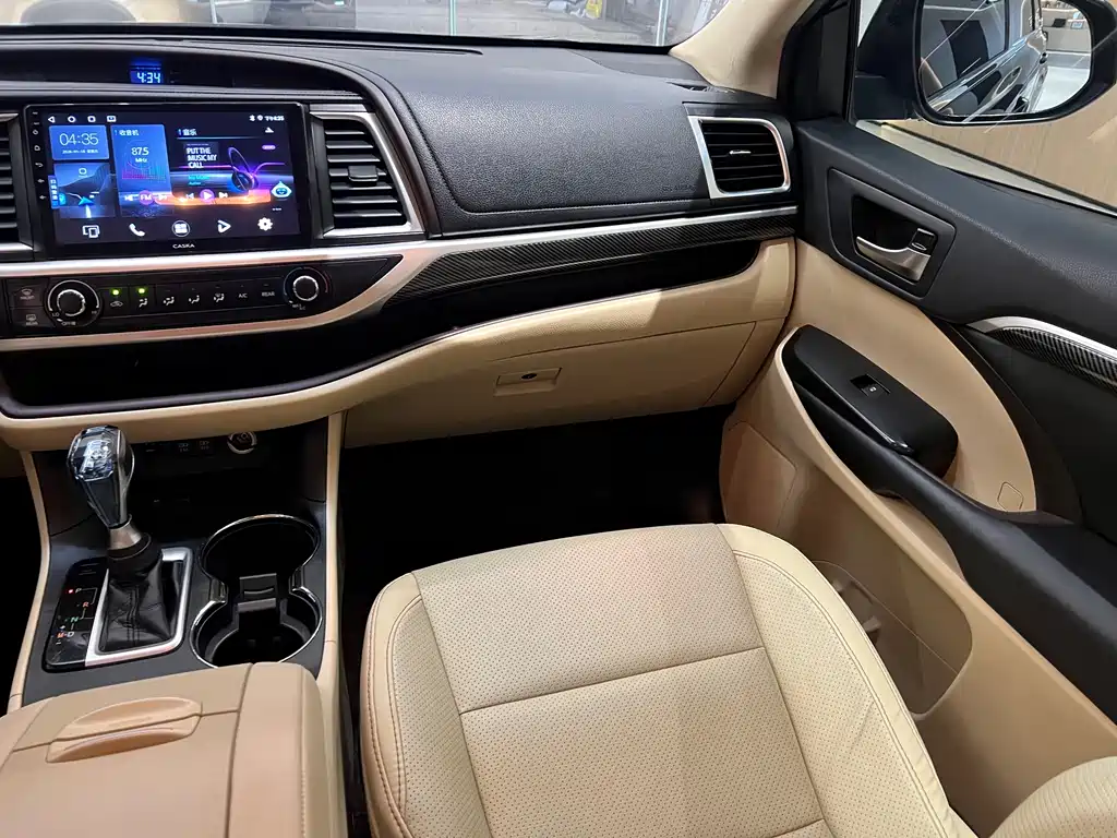 Toyota Highlander 2020 — фото 15