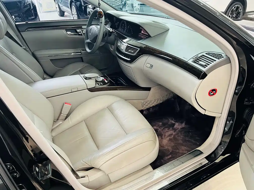 Mercedes-Benz S-Class 2011 — фото 17