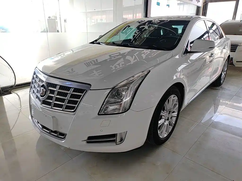 Cadillac XTS 2016 — фото 1