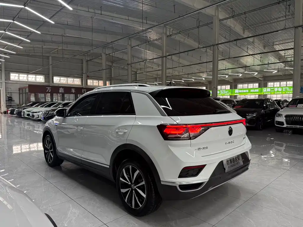 Volkswagen T-Roc 2023