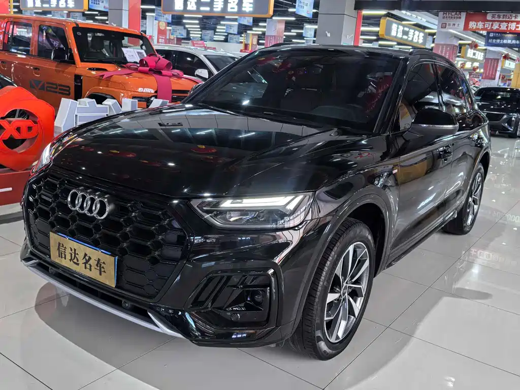 Audi Q5L 2023 — фото 1